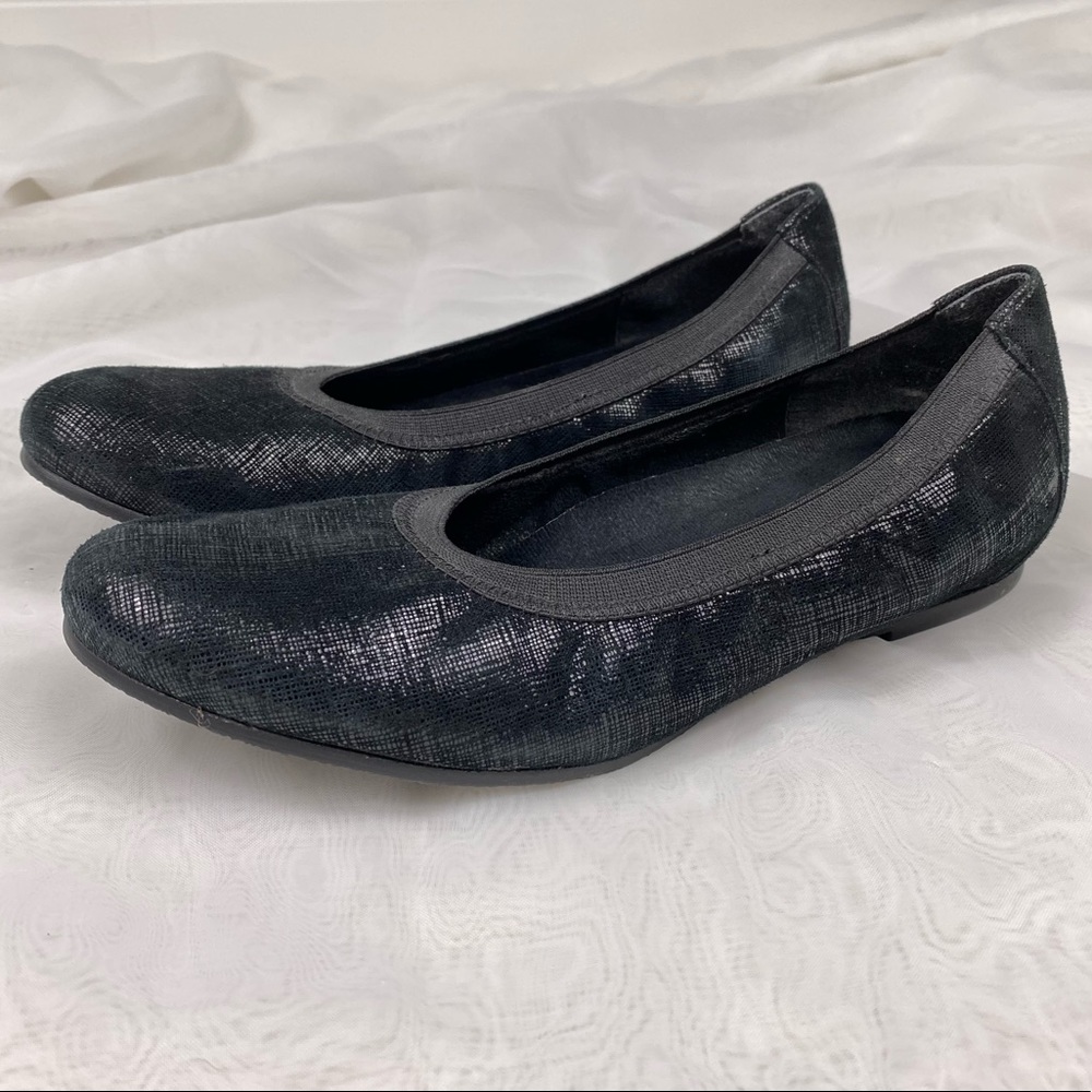 Munro Ashlie Black Crosshatch Flat Size 8 Metallic Ballet Walking Hidden Wedge